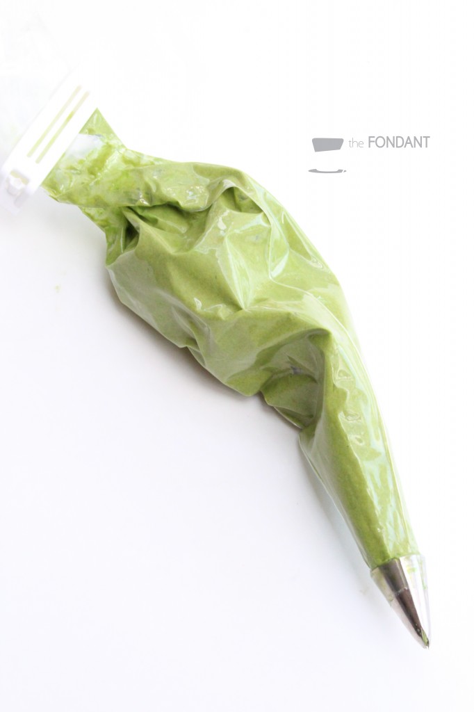 Piping bag with Wilton 68