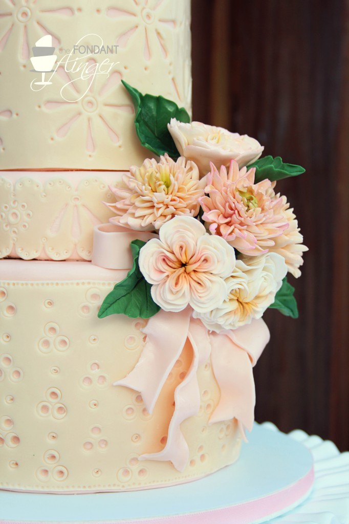 FondantFlingerLaceWedding3
